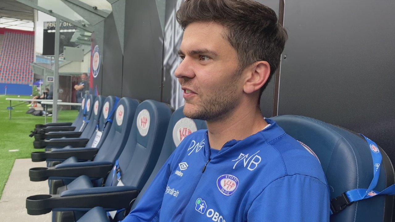 - Må bryte ned et kompakt forsvar